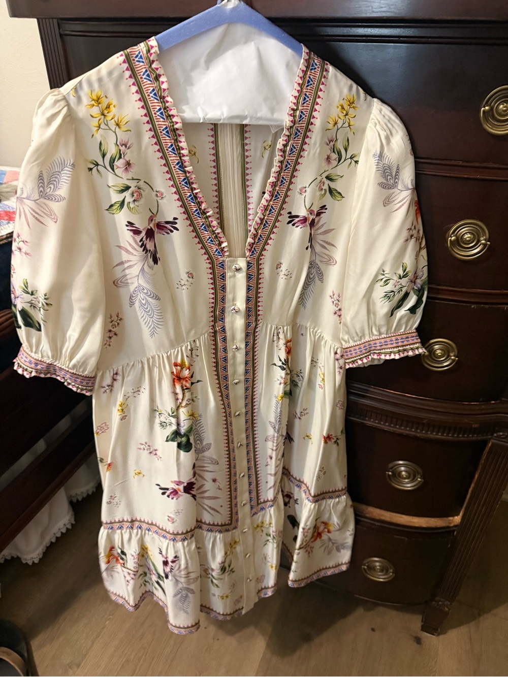 Johnny Was Cream Embroidered 'Jade' Label Top